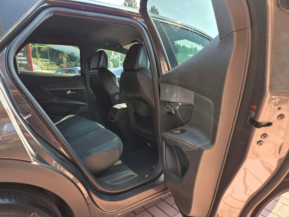 PEUGEOT 3008 GT LINE EAT8