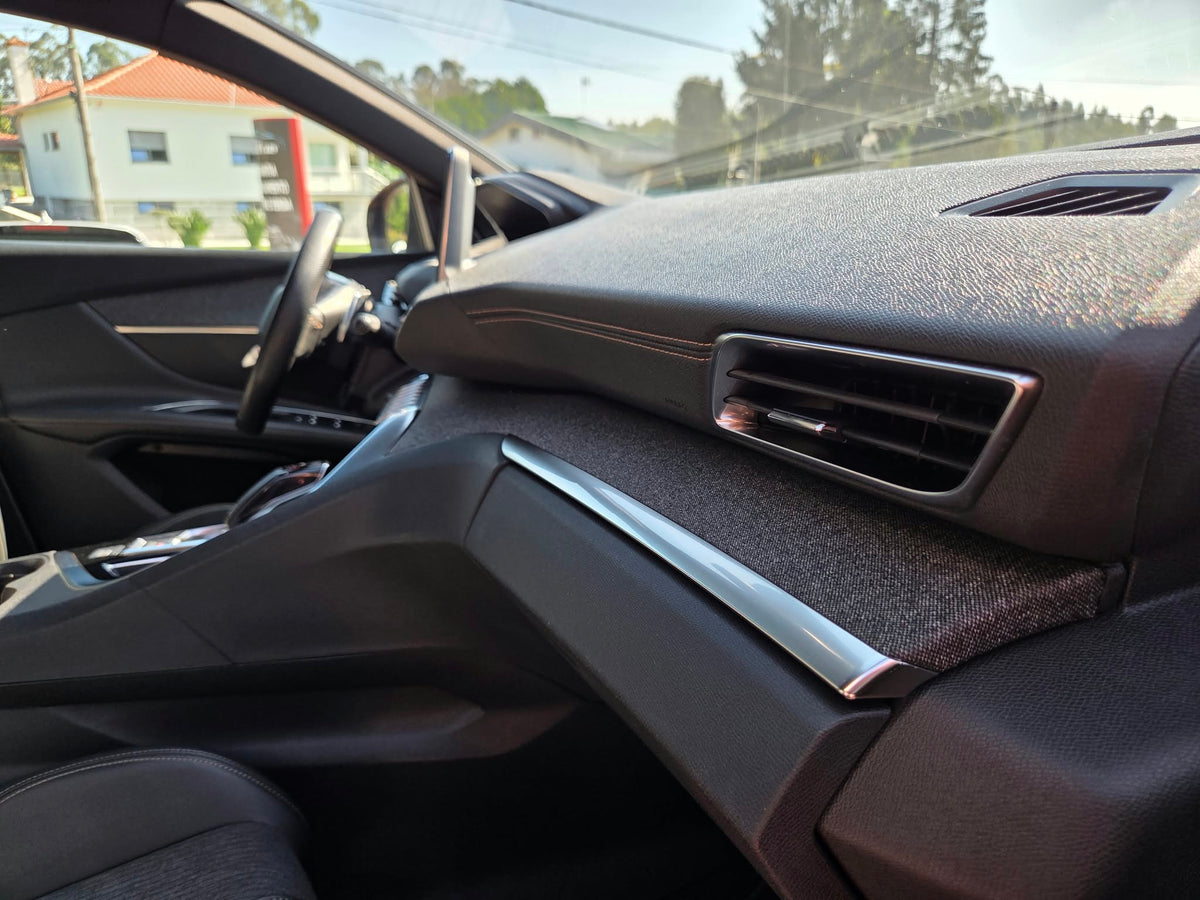 PEUGEOT 3008 GT LINE EAT8
