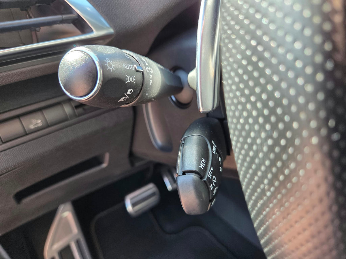 PEUGEOT 3008 GT LINE EAT8