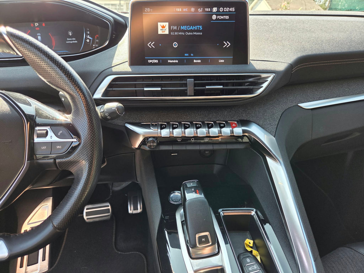 PEUGEOT 3008 GT LINE EAT8