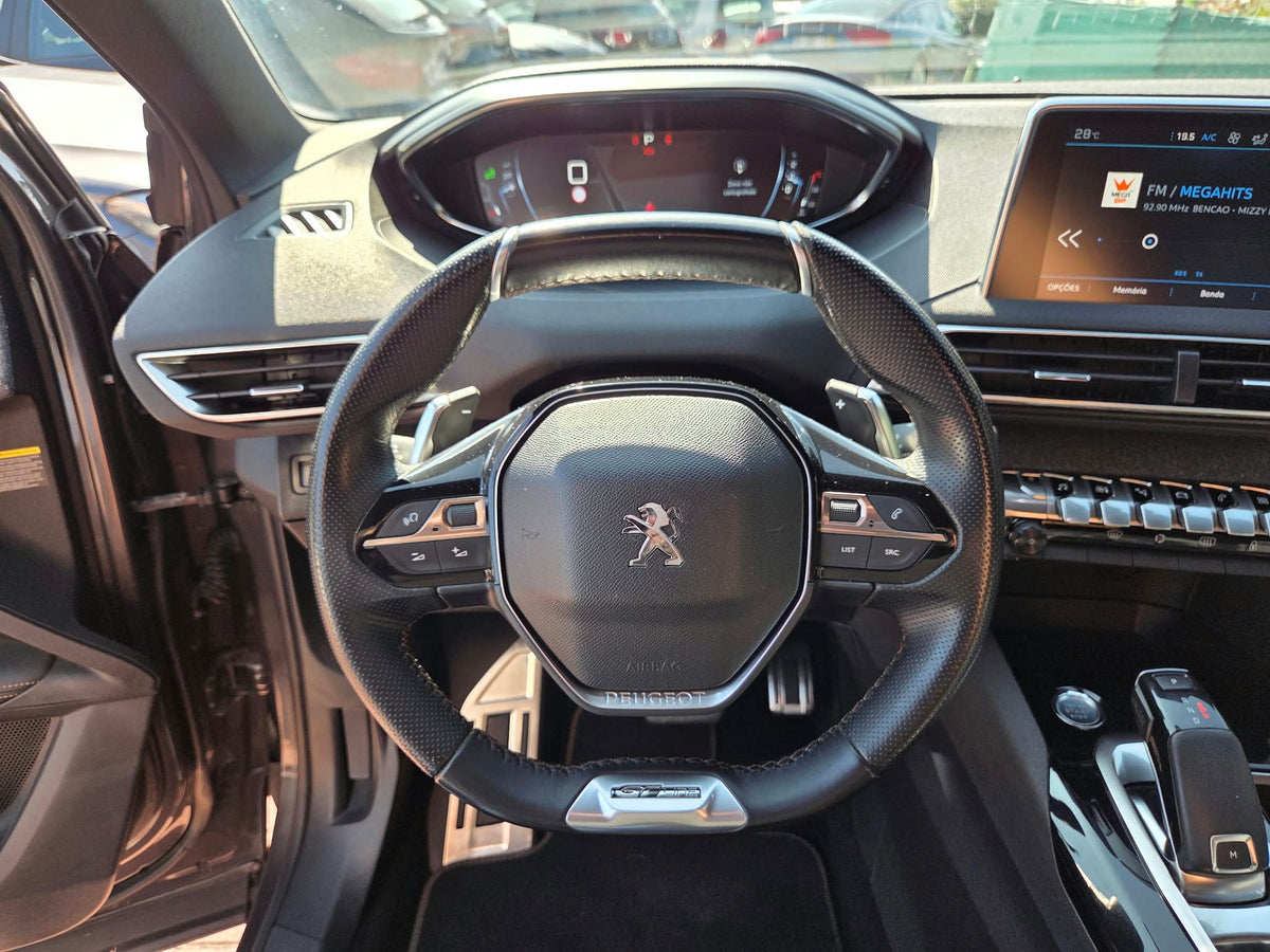 PEUGEOT 3008 GT LINE EAT8