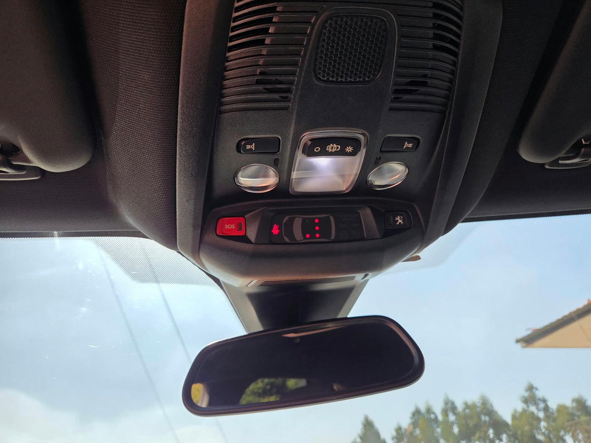 PEUGEOT 3008 GT LINE EAT8