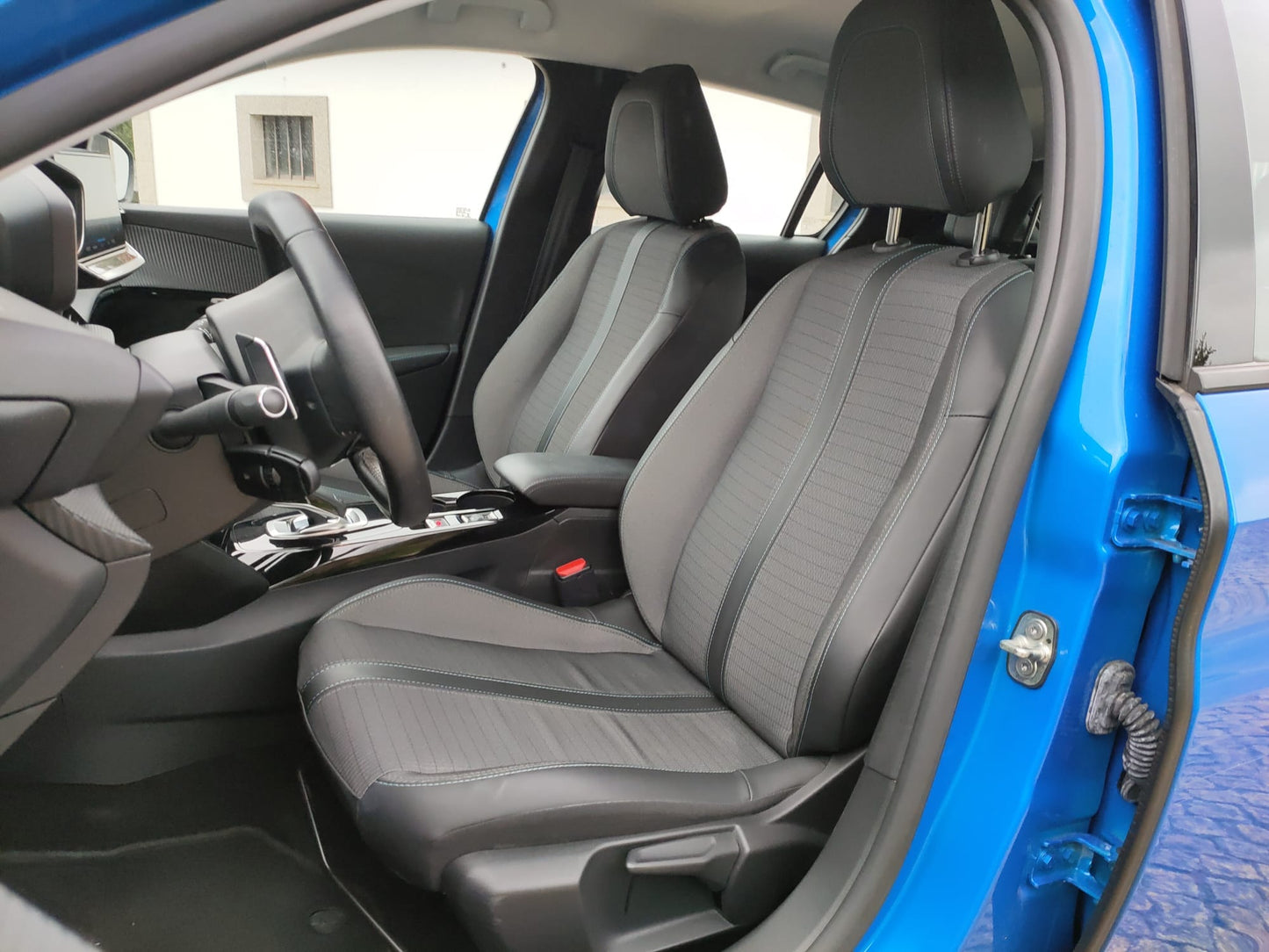 Peugeot 208 Allure